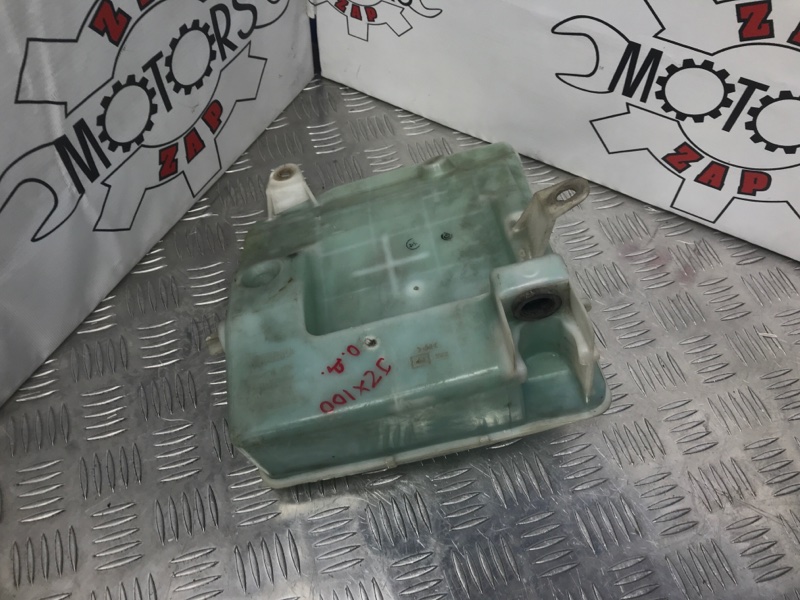 Бачок омывателя фар, 100 рублей, Красноярск