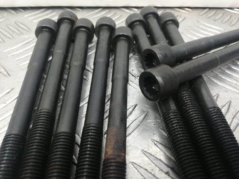 Болт головки блока цилиндров, 100 рублей, Красноярск