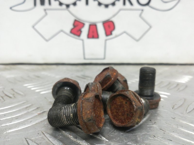 Болт маховика, 50 рублей, Красноярск