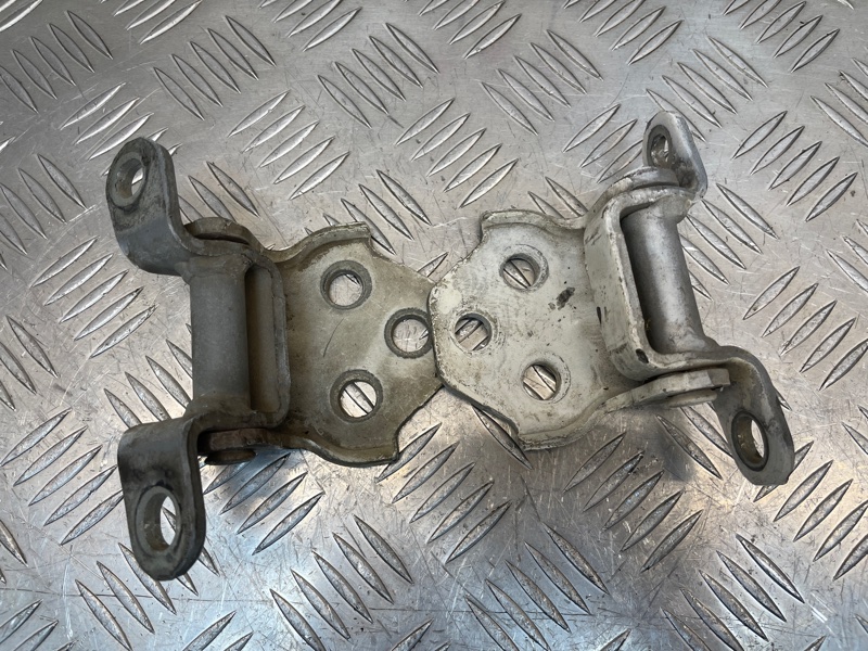 Петля двери, 2000 рублей, Красноярск