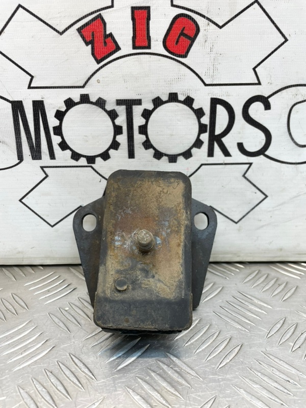 Подушка двигателя, 1000 рублей, Красноярск