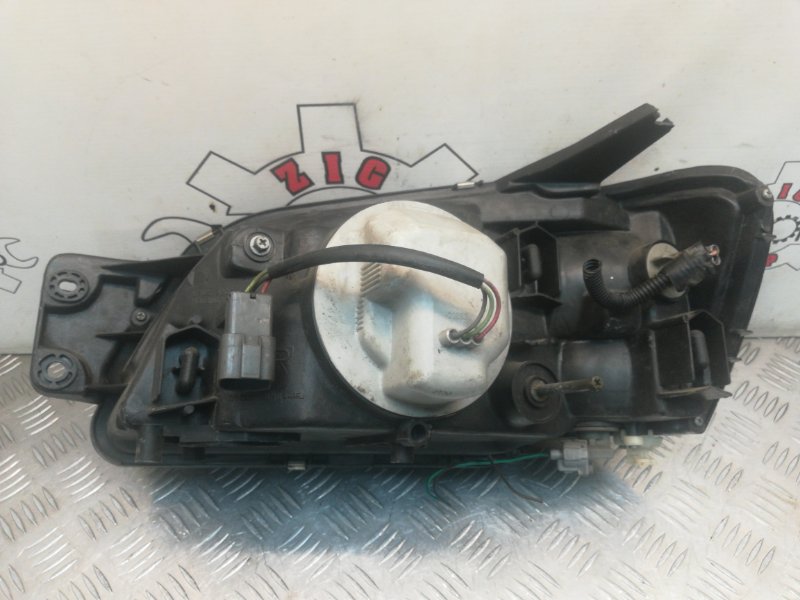 Фара галогеновая, 2000 рублей, Красноярск