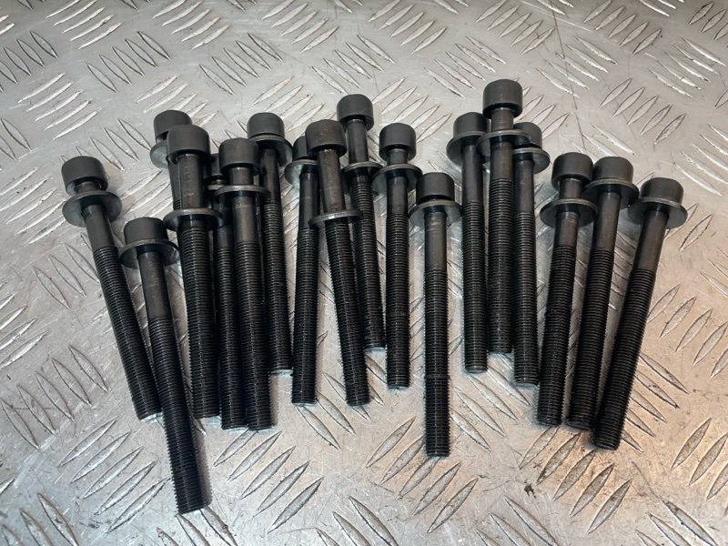 Болт головки блока цилиндров, 100 рублей, Красноярск