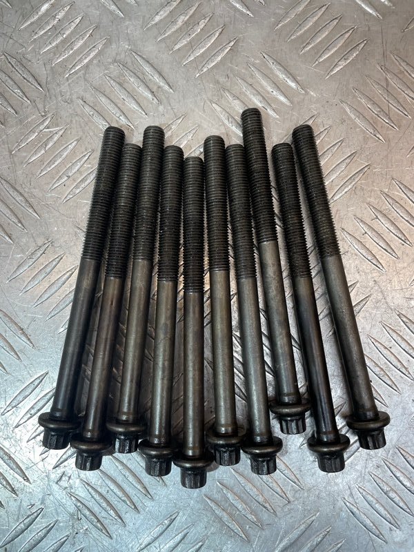 Болт головки блока цилиндров, 100 рублей, Красноярск