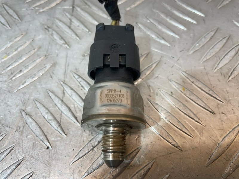 Датчик давления топлива, 2000 рублей, Красноярск