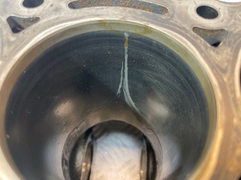 Блок цилиндров, 10000 рублей, Красноярск