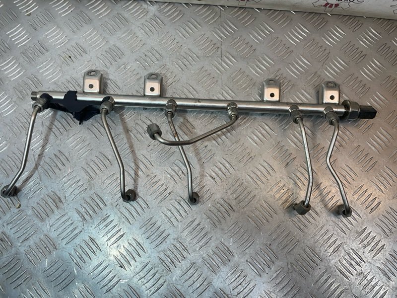 Топливная рейка, 2000 рублей, Красноярск