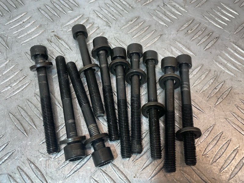 Болт головки блока цилиндров, 50 рублей, Красноярск