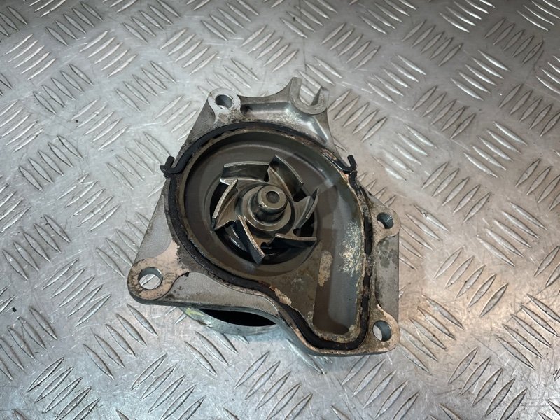 Помпа, 300 рублей, Красноярск