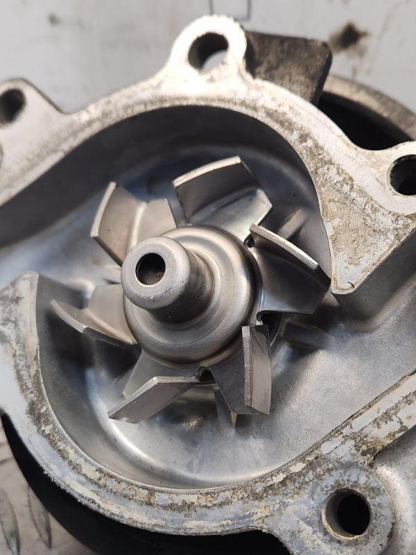 Помпа, 1000 рублей, Красноярск