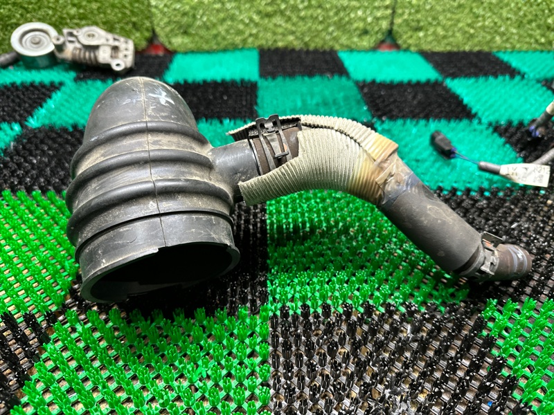 Патрубок впускной системы, 2000 рублей, Москва