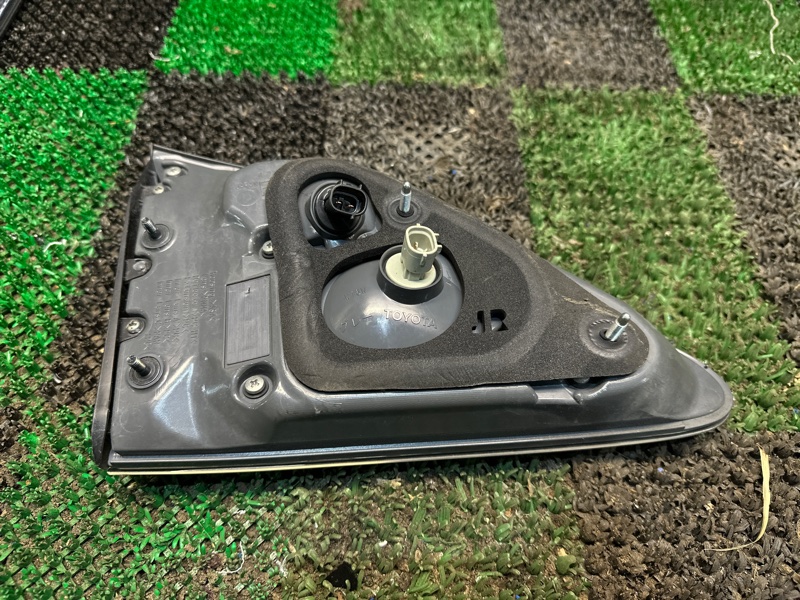 Фонарь в крышку багажника, 8000 рублей, Москва