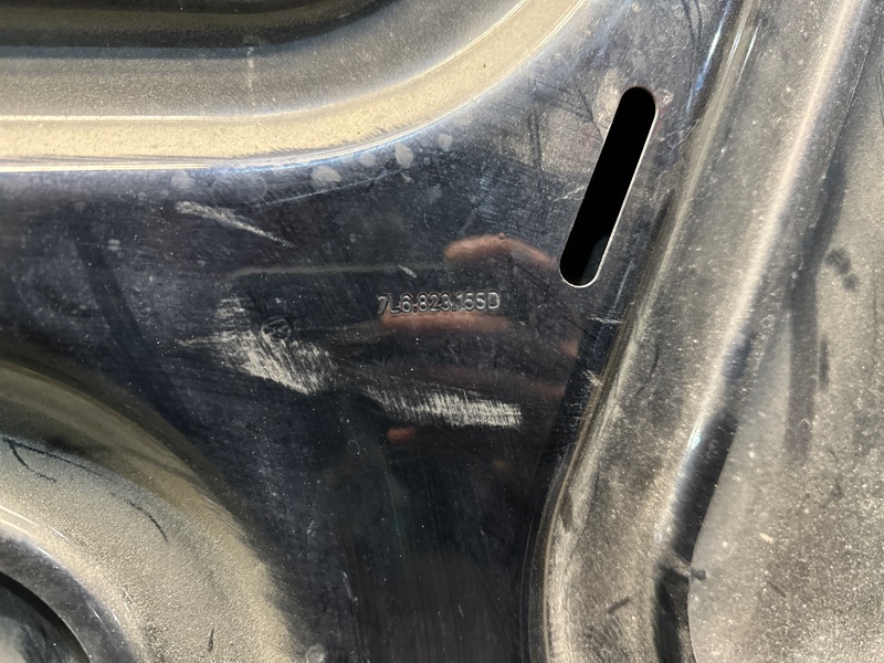 Капот, 5000 рублей, Москва