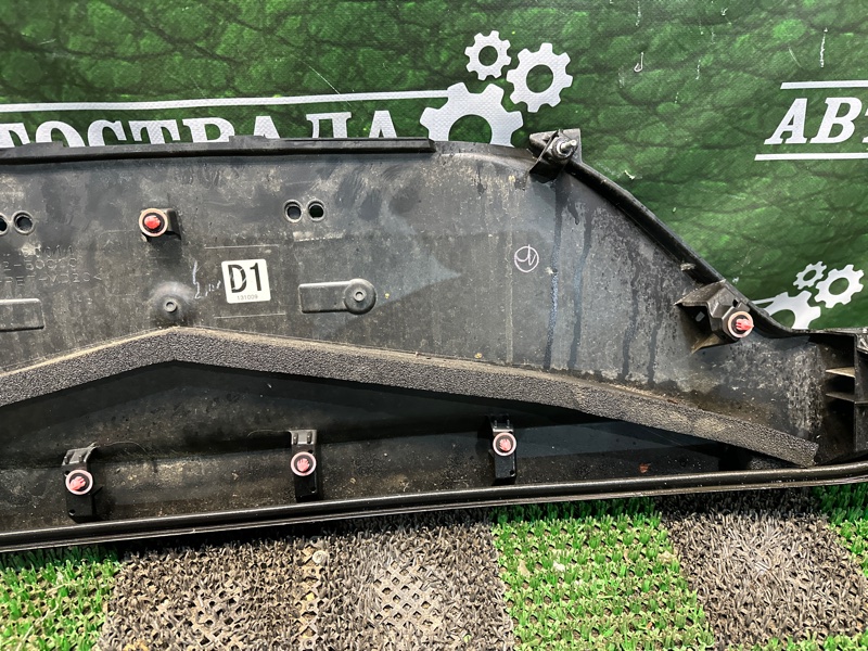 Накладка крышки багажника, 25000 рублей, Москва