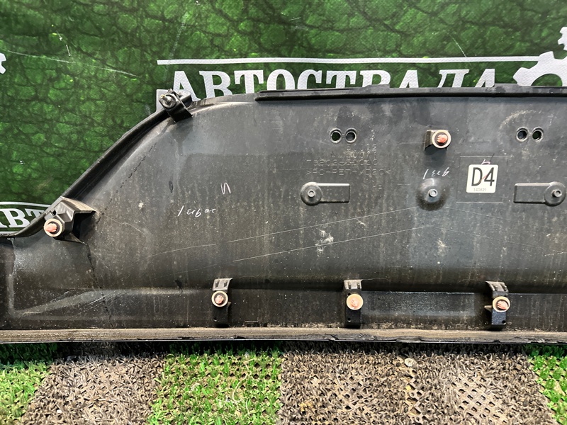 Накладка крышки багажника, 30000 рублей, Москва