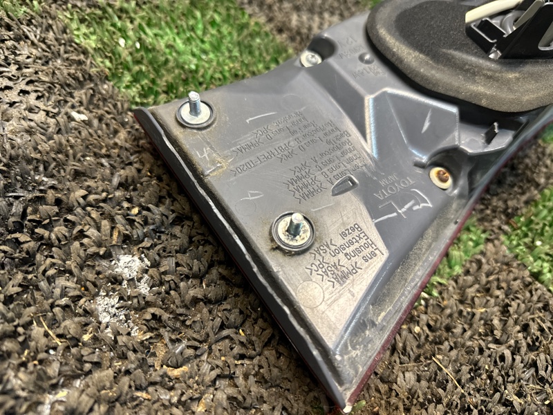 Фонарь в крышку багажника, 5000 рублей, Москва