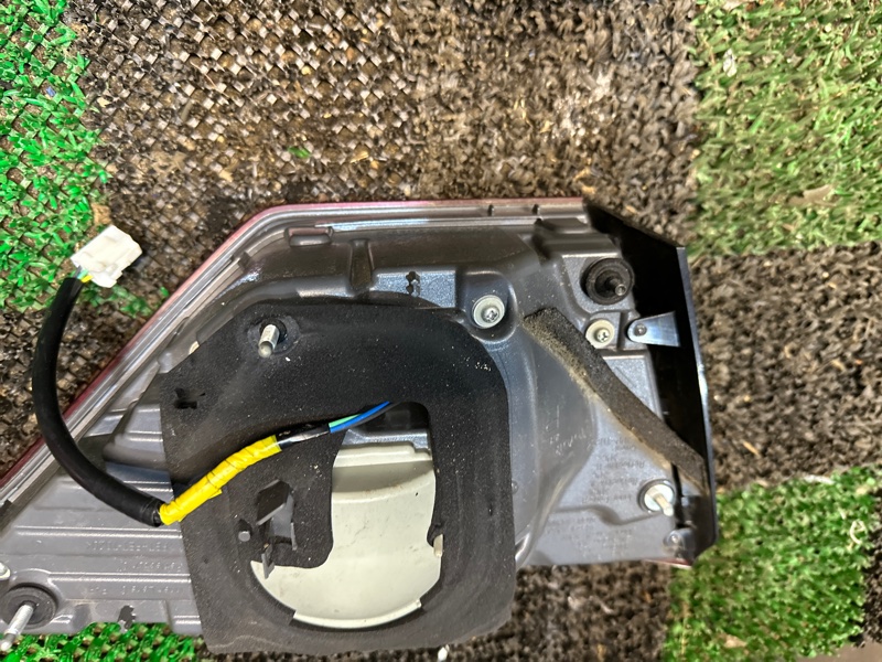 Фонарь в крышку багажника, 10000 рублей, Москва