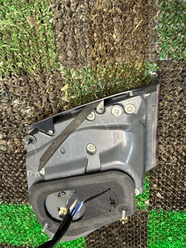 Фонарь в крышку багажника, 5000 рублей, Москва