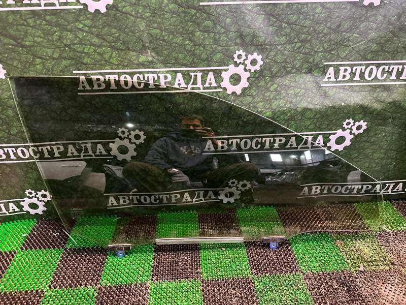 Стекло двери, 10000 рублей, Москва