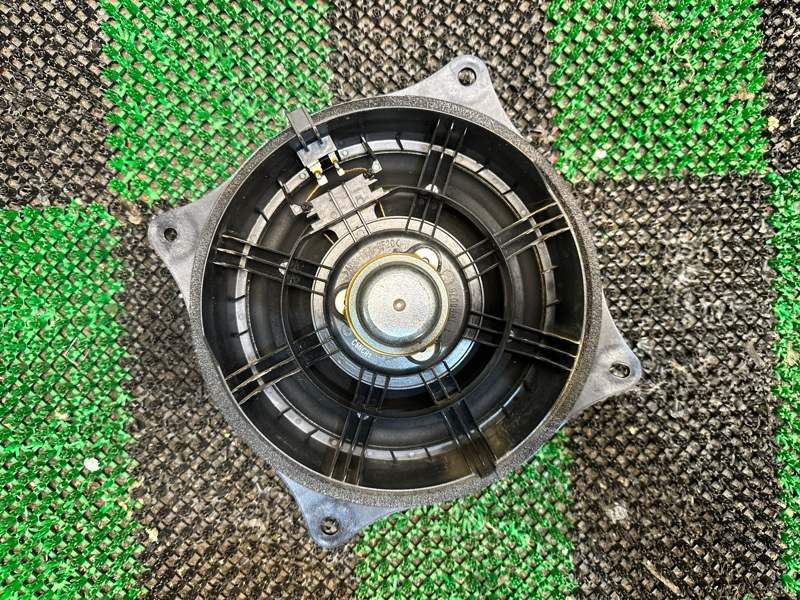 Динамик, 2000 рублей, Москва