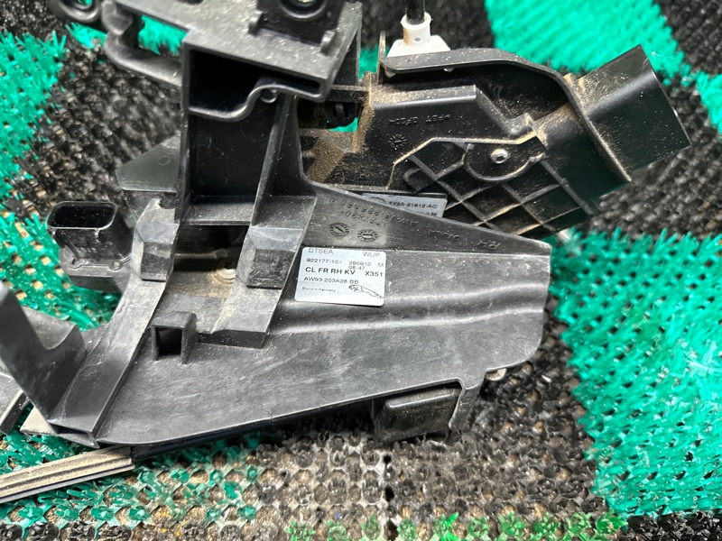 Замок боковой двери, 3000 рублей, Москва