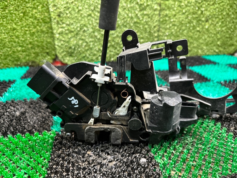 Замок боковой двери, 3000 рублей, Москва