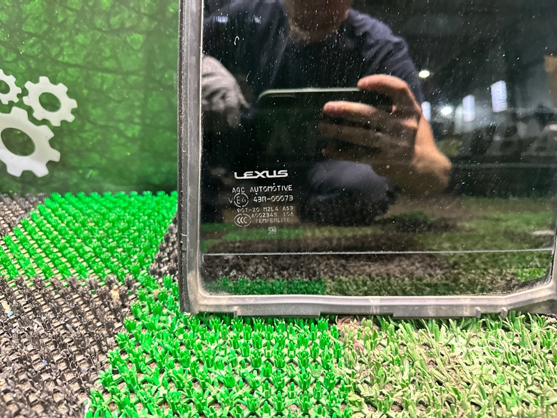 Форточка двери, 2000 рублей, Москва