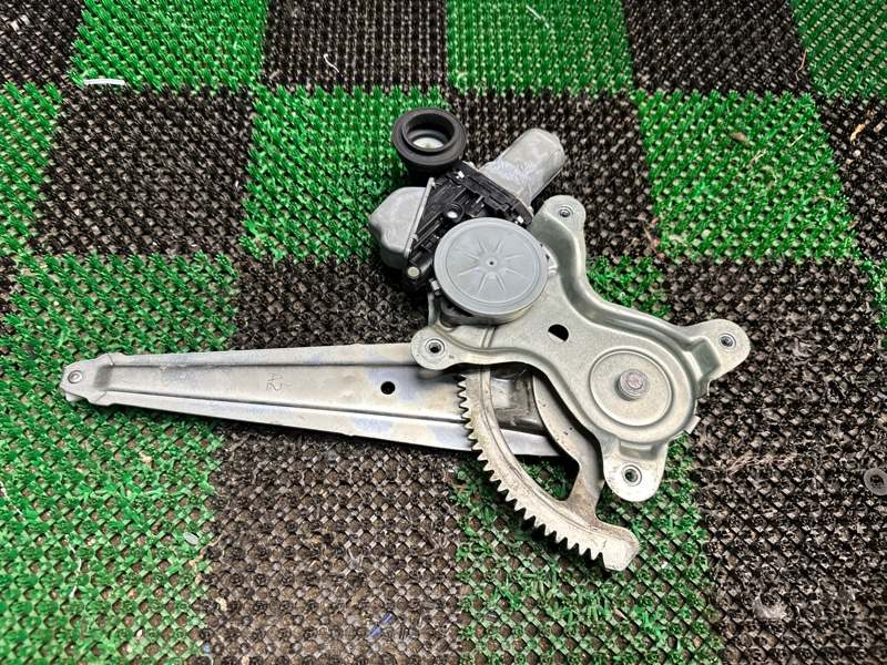 Стеклоподъемник, 8000 рублей, Москва