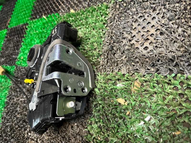 Замок боковой двери, 3000 рублей, Москва