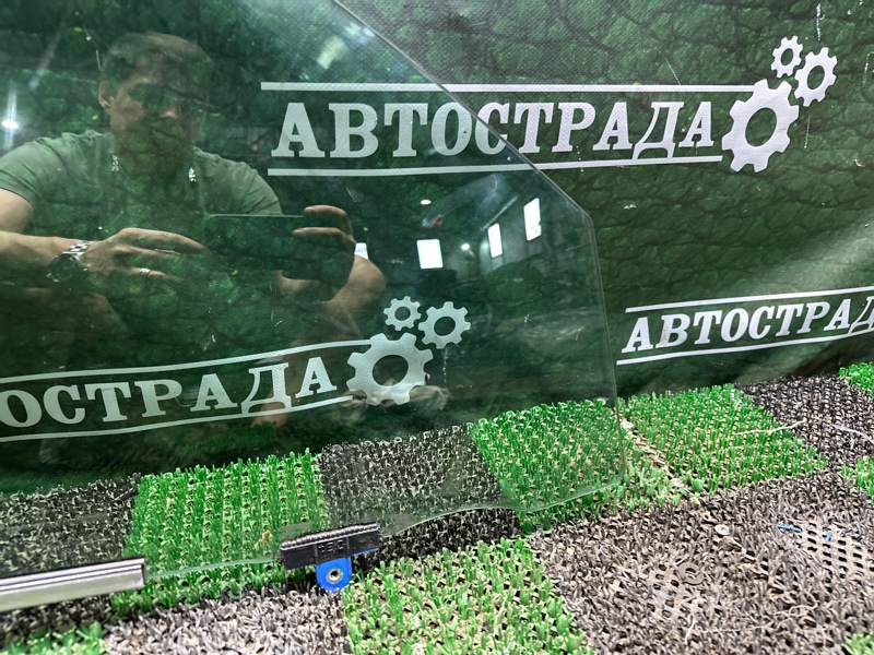 Стекло двери, 20000 рублей, Москва