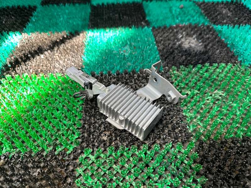 резистор, 2000 рублей, Москва