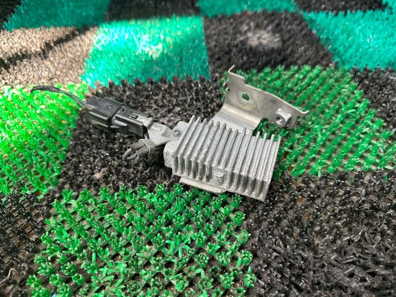 резистор, 2000 рублей, Москва