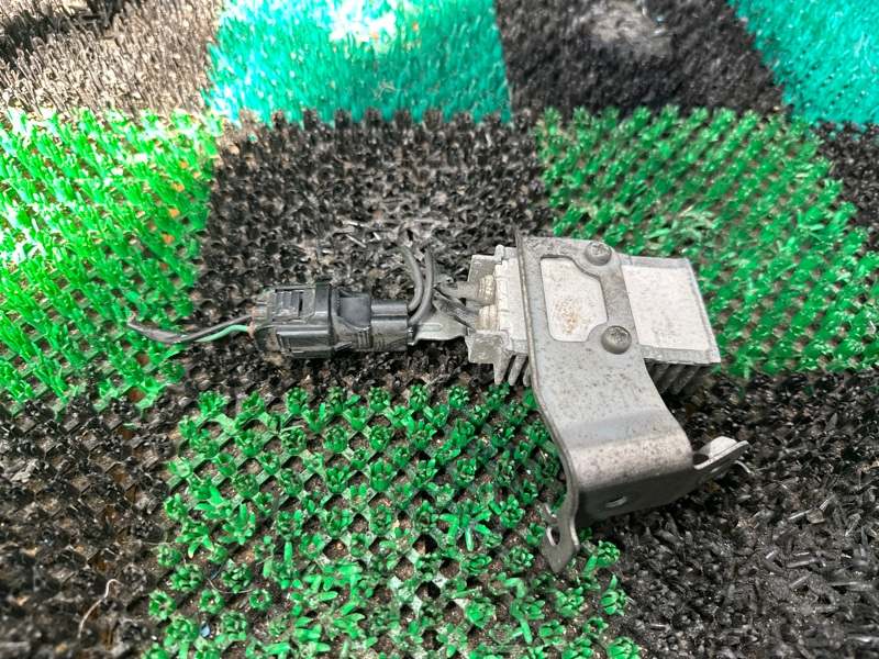 резистор, 2000 рублей, Москва