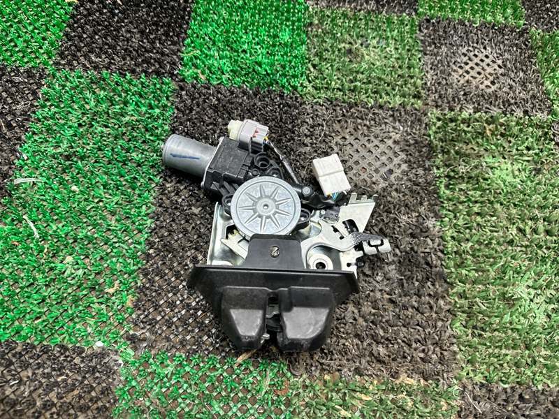 Замок багажника, 30000 рублей, Москва