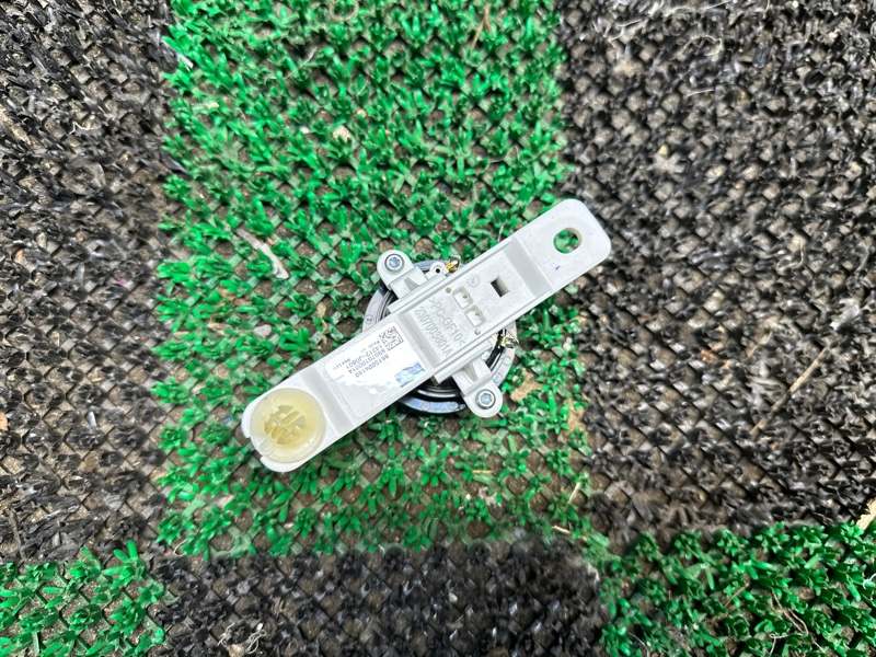 Динамик, 2000 рублей, Москва