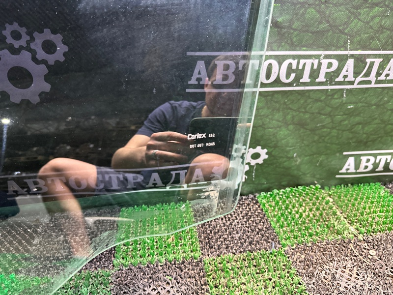 Стекло двери, 8000 рублей, Москва