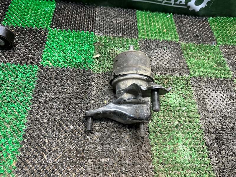 Подушка двигателя, 1000 рублей, Москва