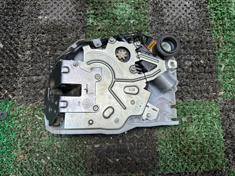 Замок боковой двери, 10000 рублей, Москва