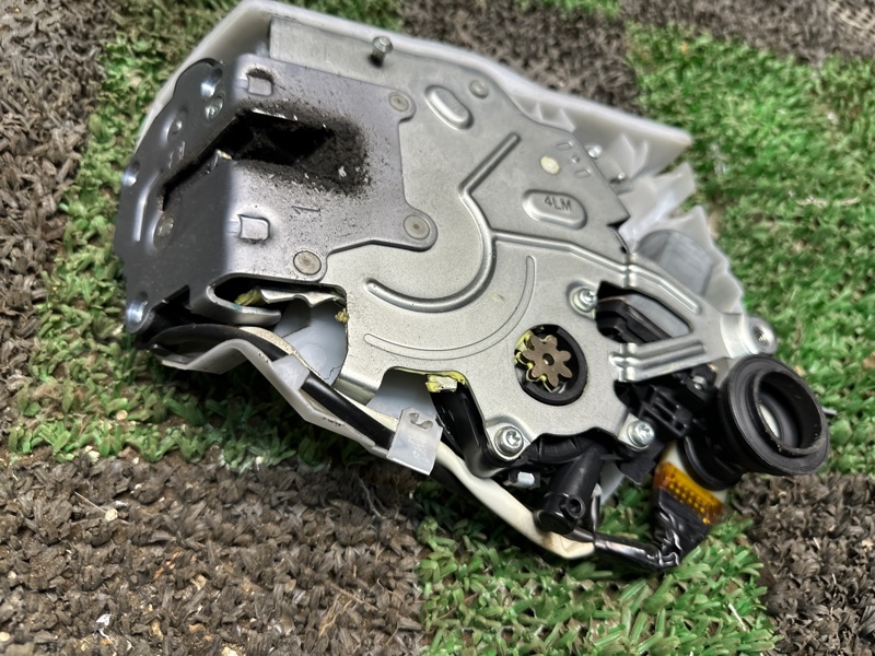 Замок боковой двери, 10000 рублей, Москва