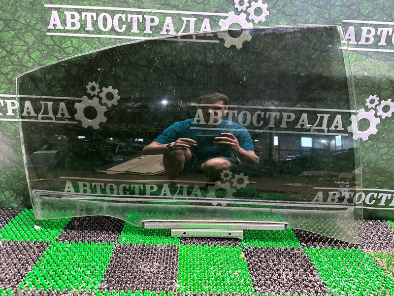 Стекло двери, 10000 рублей, Москва