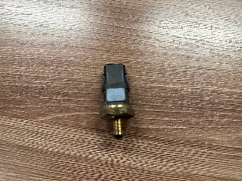 Датчик давления топлива, 2000 рублей, Москва