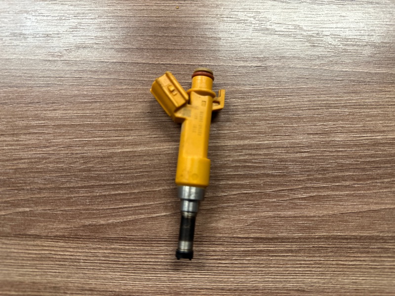 Топливная форсунка, 2000 рублей, Москва