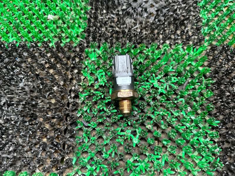 Датчик, 2000 рублей, Москва