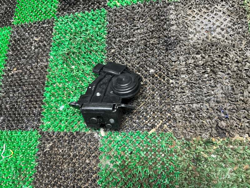 Замок багажника, 4000 рублей, Москва