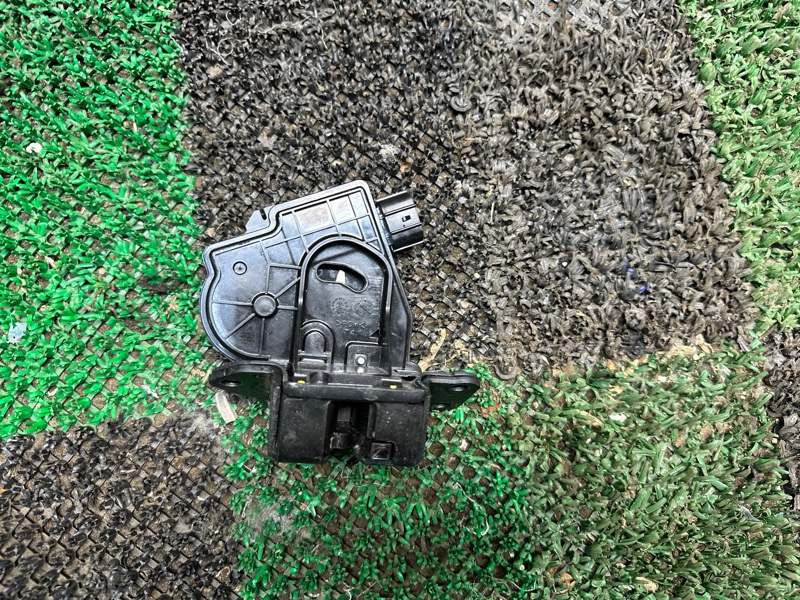 Замок багажника, 4000 рублей, Москва