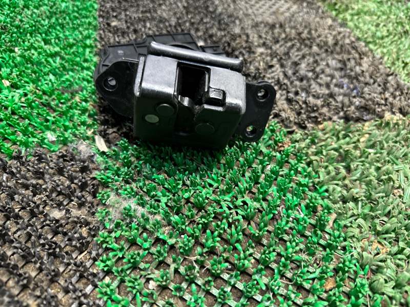 Замок багажника, 4000 рублей, Москва