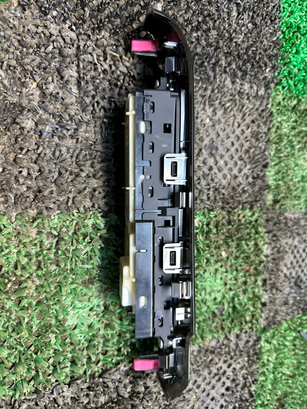 Блок управления стеклоподъемниками, 1000 рублей, Москва