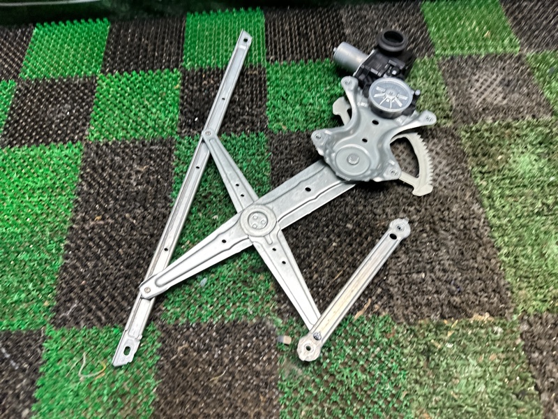 Стеклоподъемник, 10000 рублей, Москва