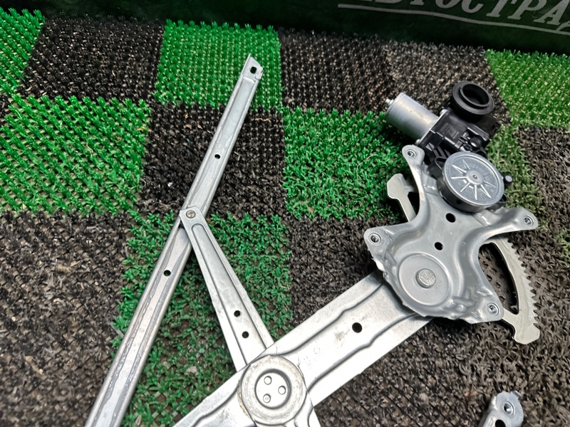 Стеклоподъемник, 10000 рублей, Москва