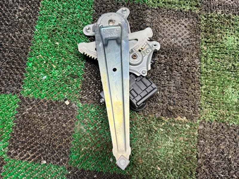 Стеклоподъемник, 10000 рублей, Москва